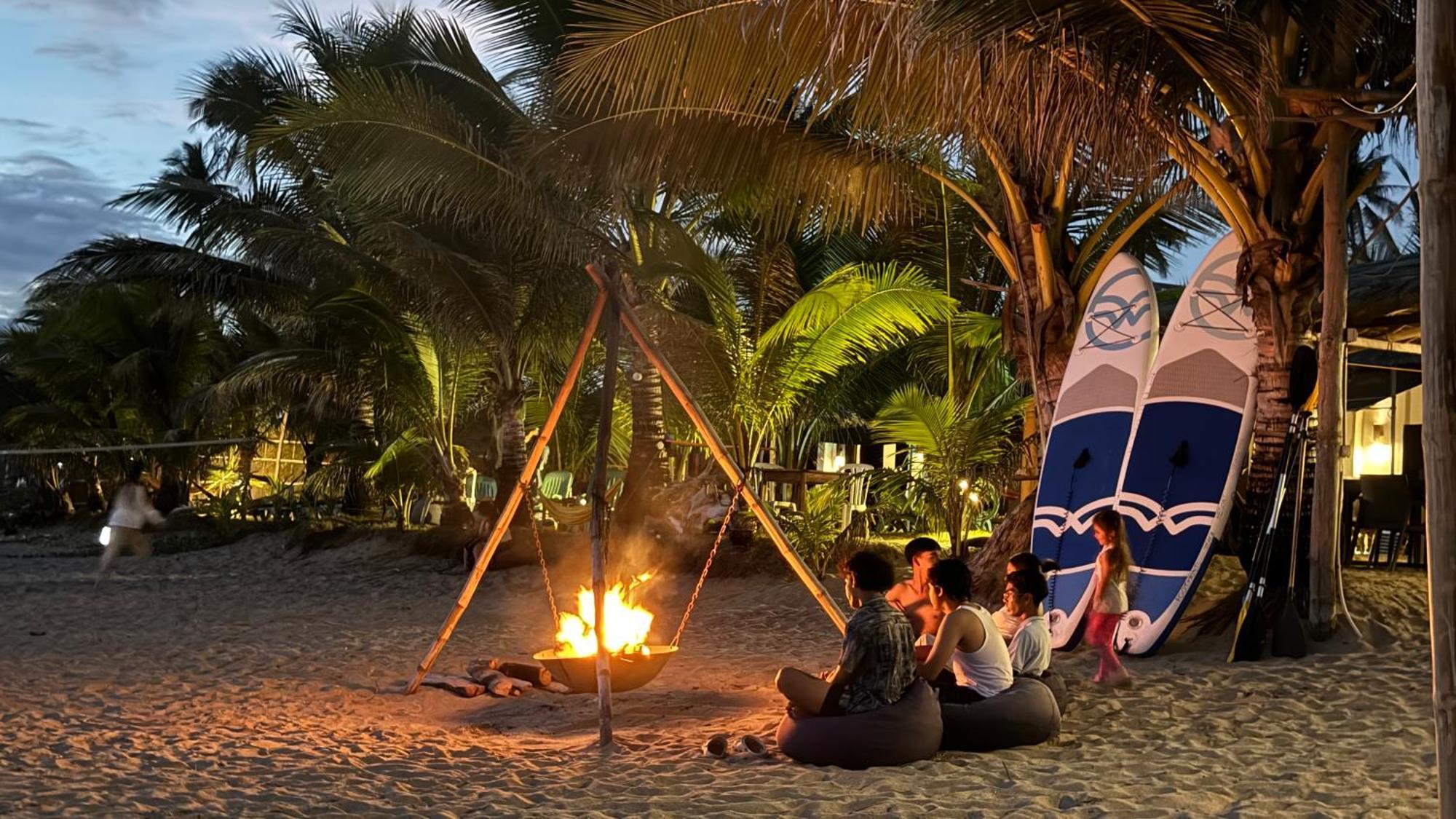 Footprints Beach Resort Agpudlos Екстер'єр фото
