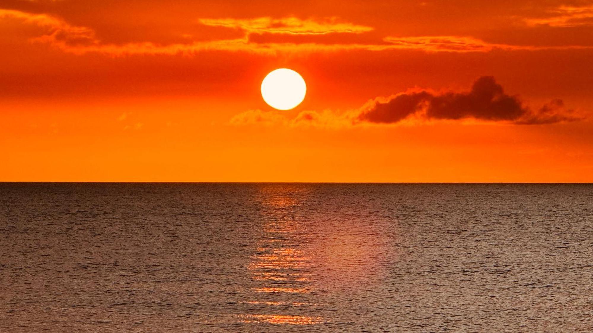 Footprints Beach Resort Agpudlos Екстер'єр фото