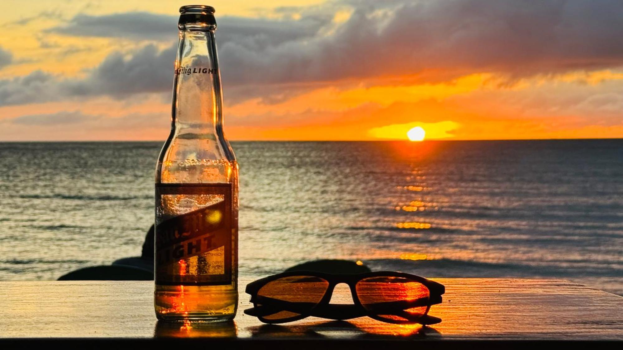 Footprints Beach Resort Agpudlos Екстер'єр фото